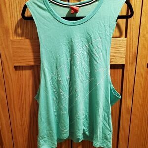 Nike Signal Muscle Tank Size M